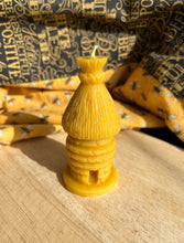Load image into Gallery viewer, Beeswax Thatched Beehive Candle