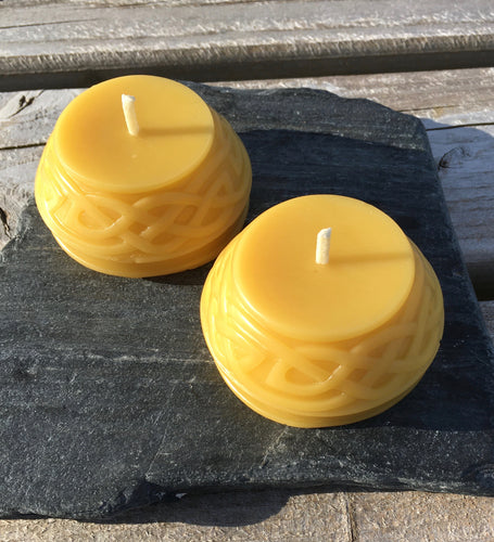 Pair of Celtic Ribbon Candles