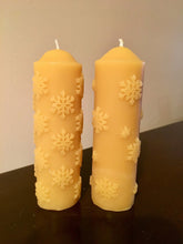 Load image into Gallery viewer, Beeswax Christmas Snowflake Pillar Candles
