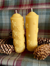 Load image into Gallery viewer, Beeswax Christmas Snowflake Pillar Candles
